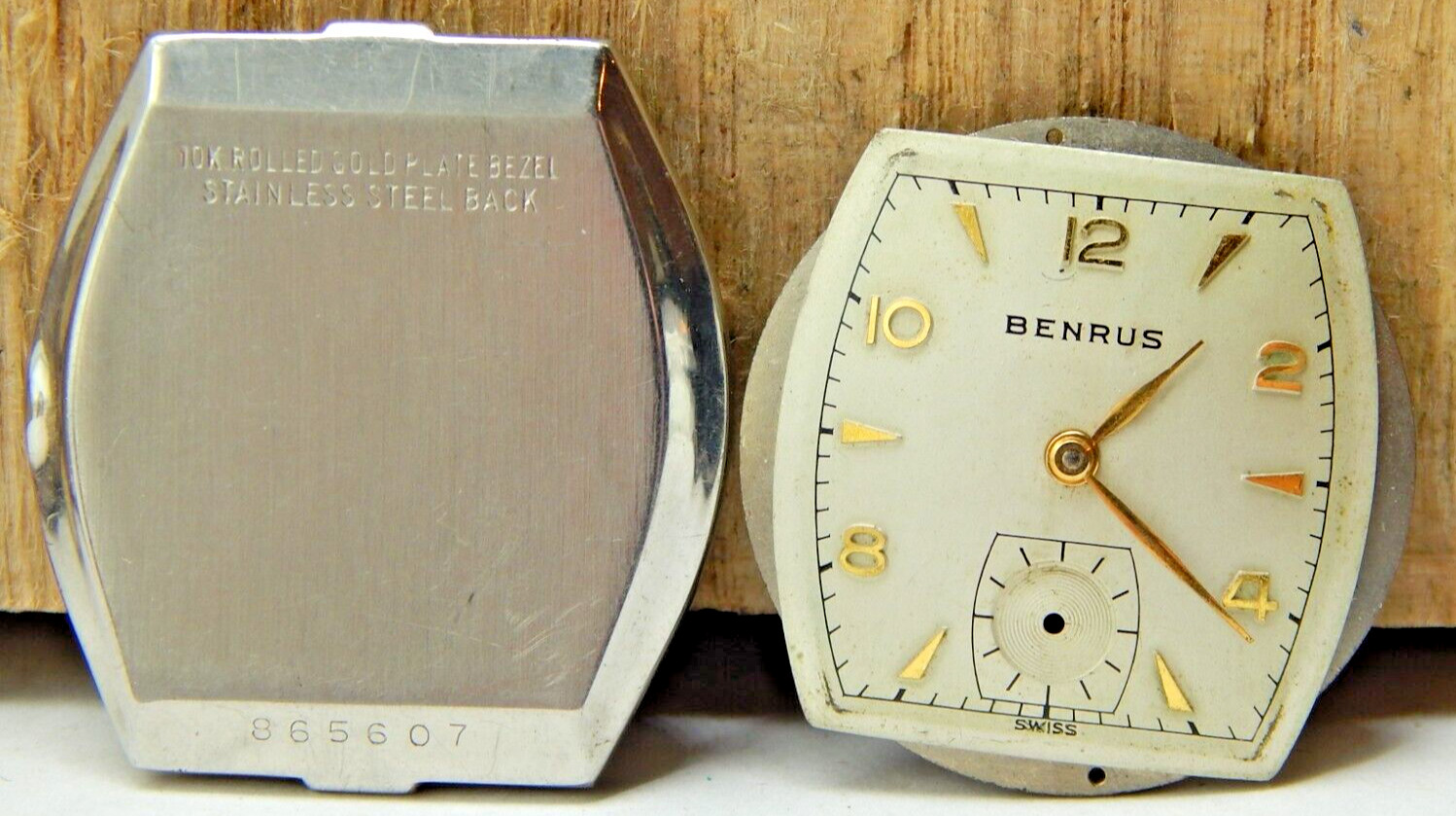 Vintage Benrus DN21 17 jewel men’s wrist watch movement dial hands & case back