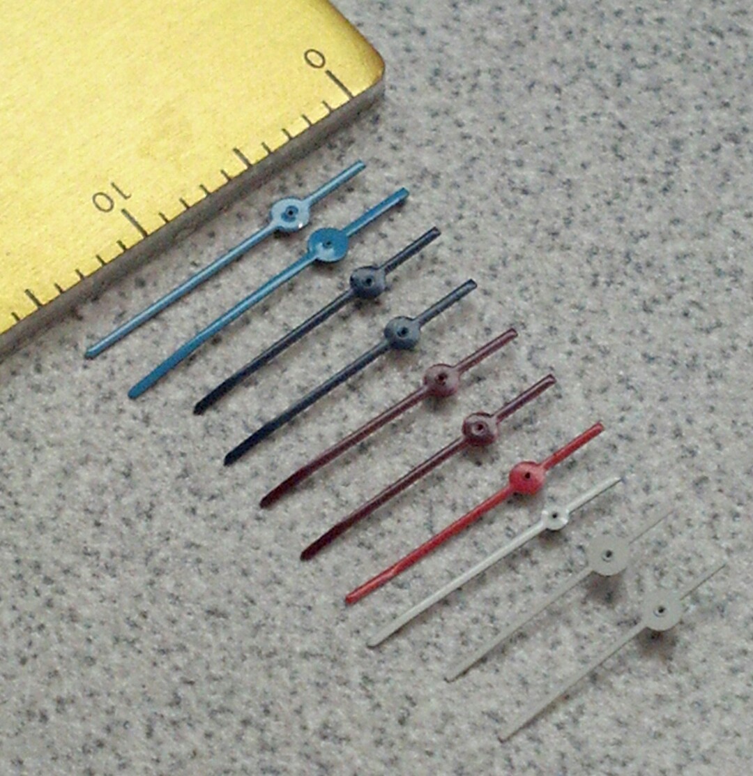 Lot Of 10 Vintage NOS Painted Ctr/Sweep Second Hands-Most Fit .18 Pinion