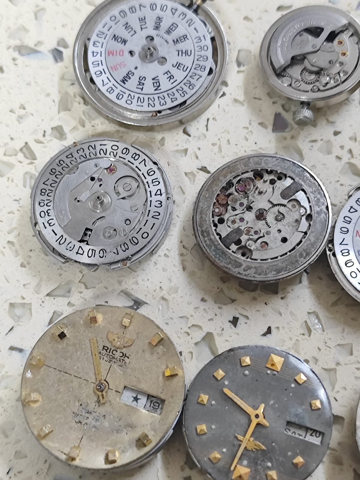 Swiss &Japan Vintage Automatic Wristwatch Movements iot 15 movements For parts