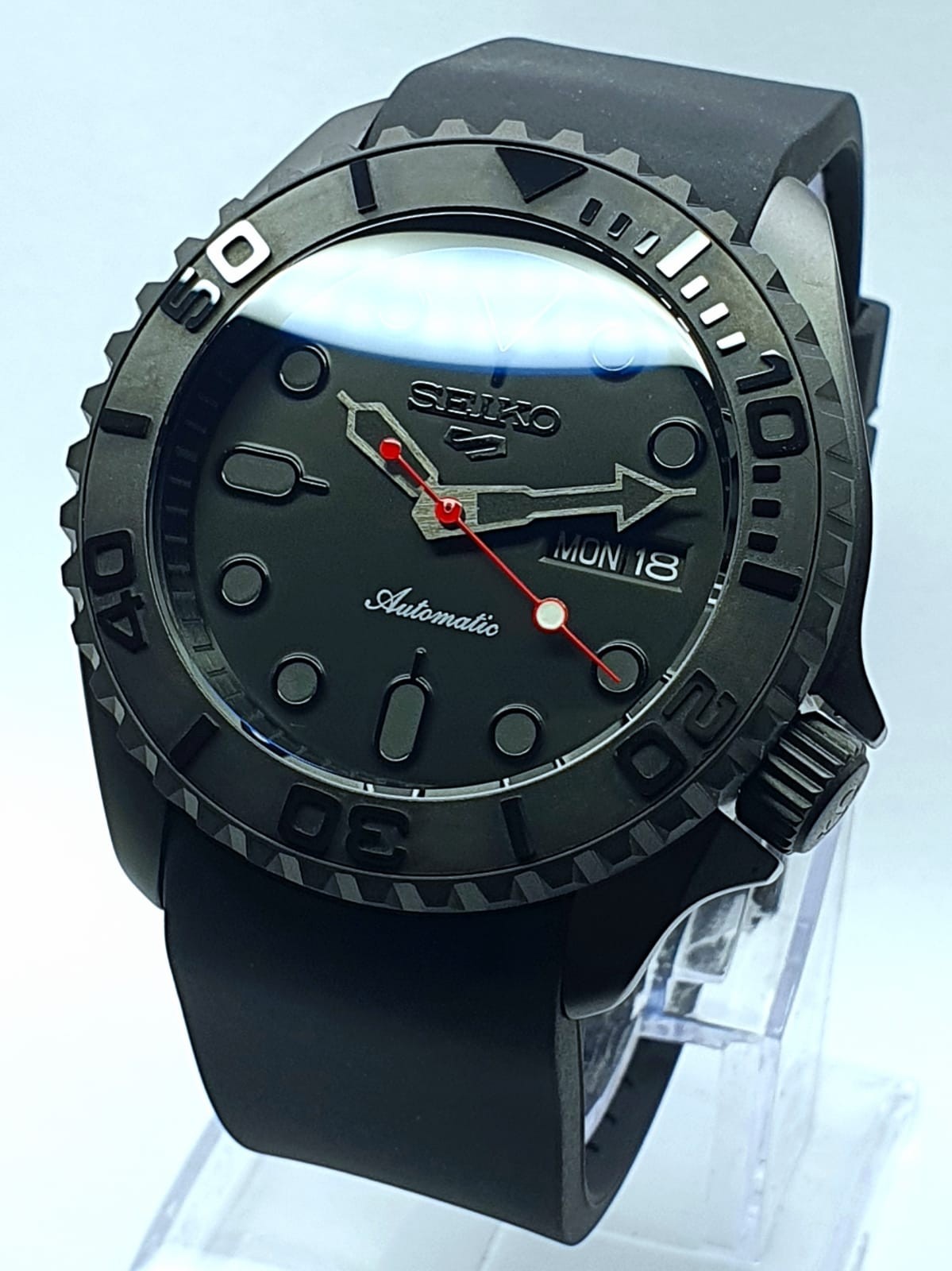 SKX007 Stealth Seiko Automatic Divers Watch