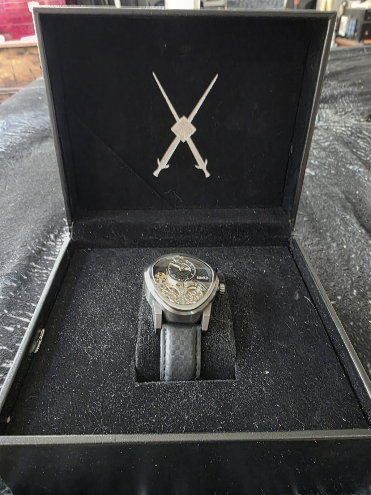 ÉGARD Quantus Carbon Beast Automatic Skeleton Men’s Watch Box/Papers