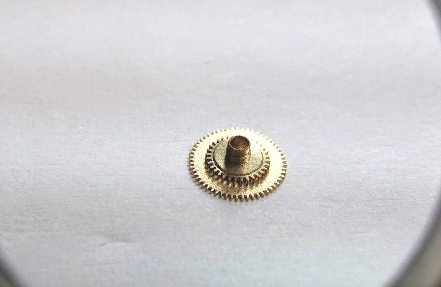 Genuine ROLEX 3035 5046 hour wheel – open for watch repair