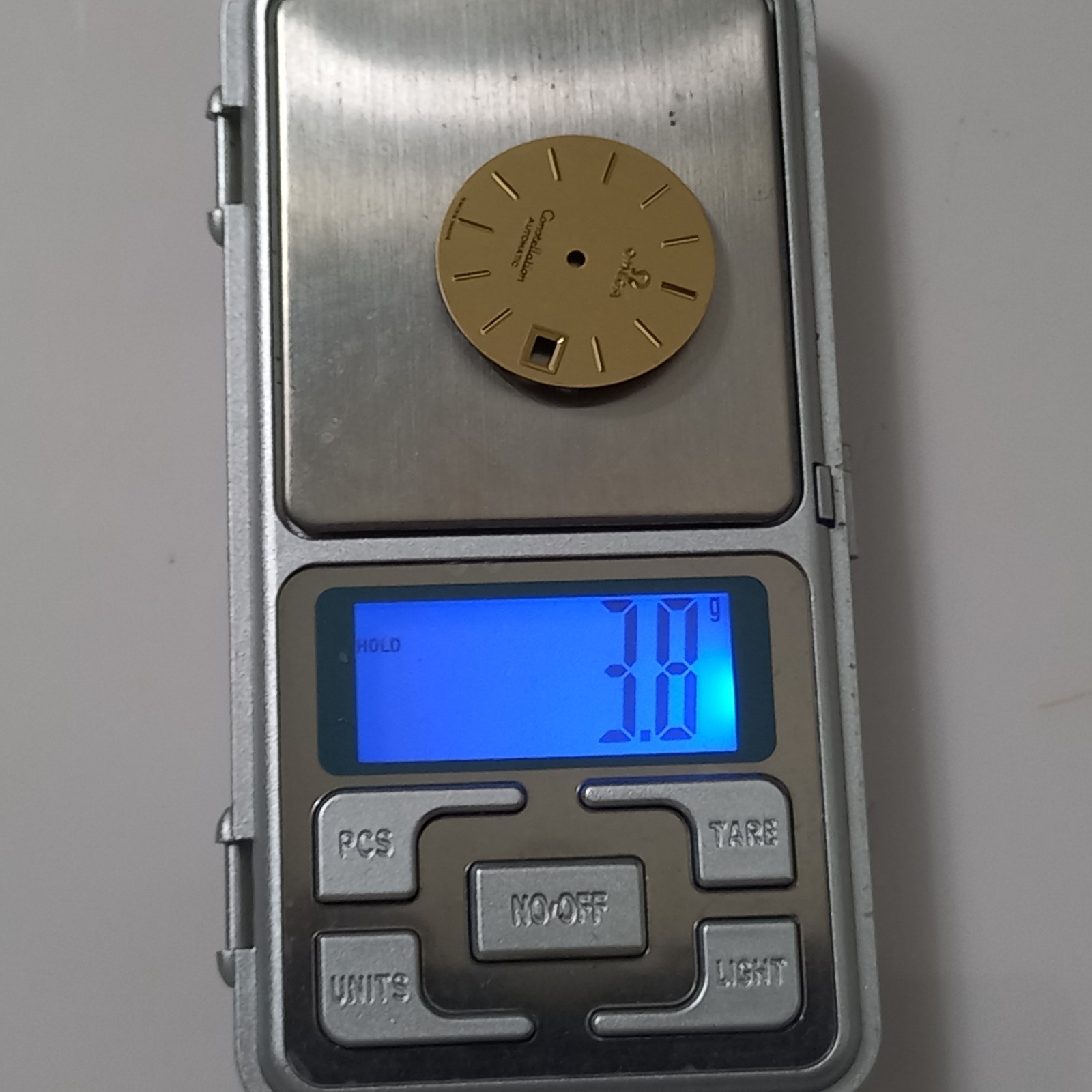 18K OMEGA CONSTELLATION DIAL + SET HANDS FOR CAL 1011 – 3.8 G 18K / 27.4 MM