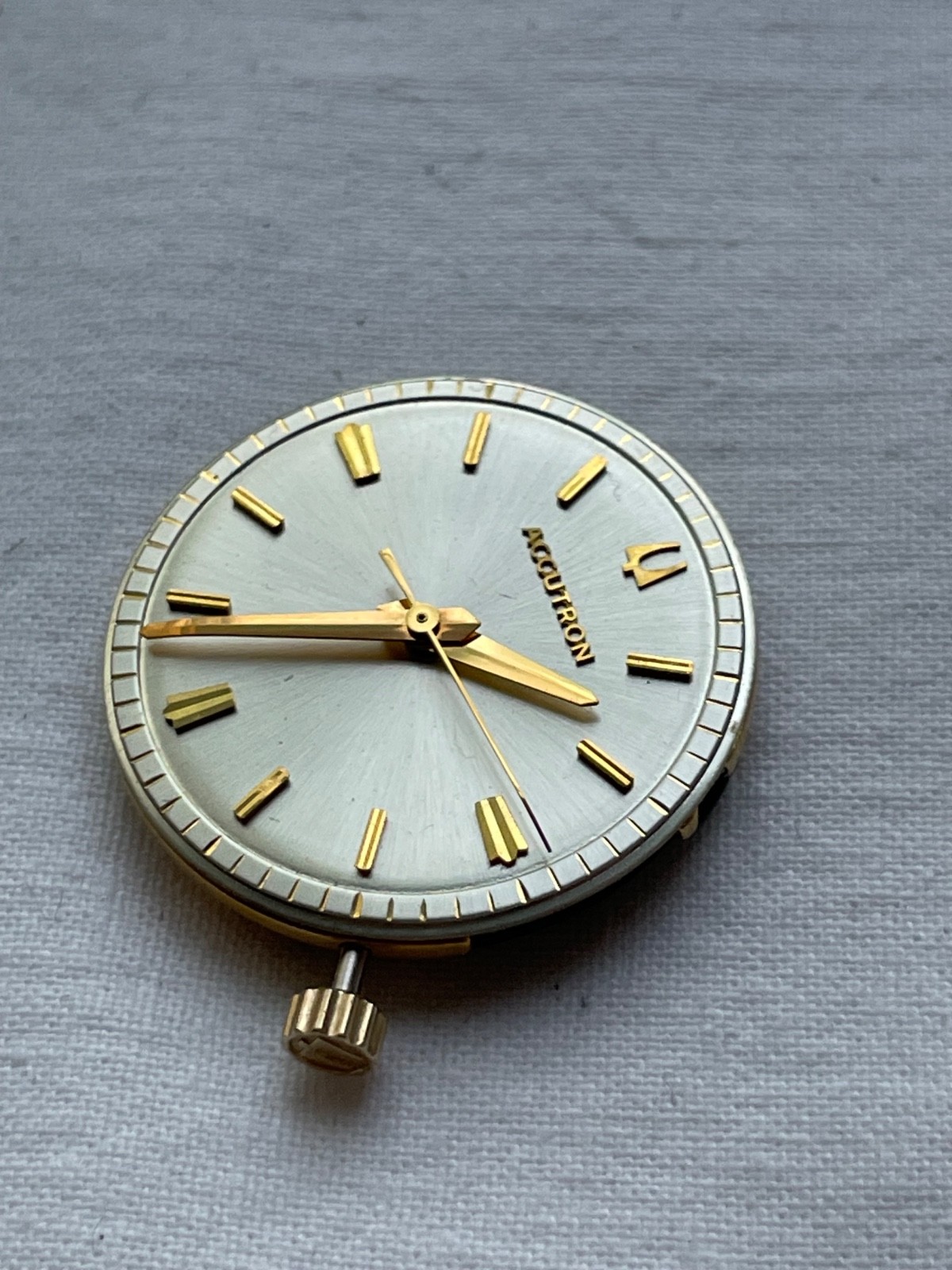 Bulova Accutron 2180 GREAT DIAL – movement for mens watch UNTESTED, lot 1505