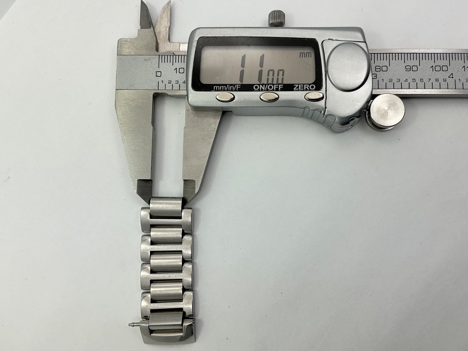 Movado MB.01.3.14.6103 Stainless Steel MB 01 3 14 6103 CONTINUOUS Partial Band