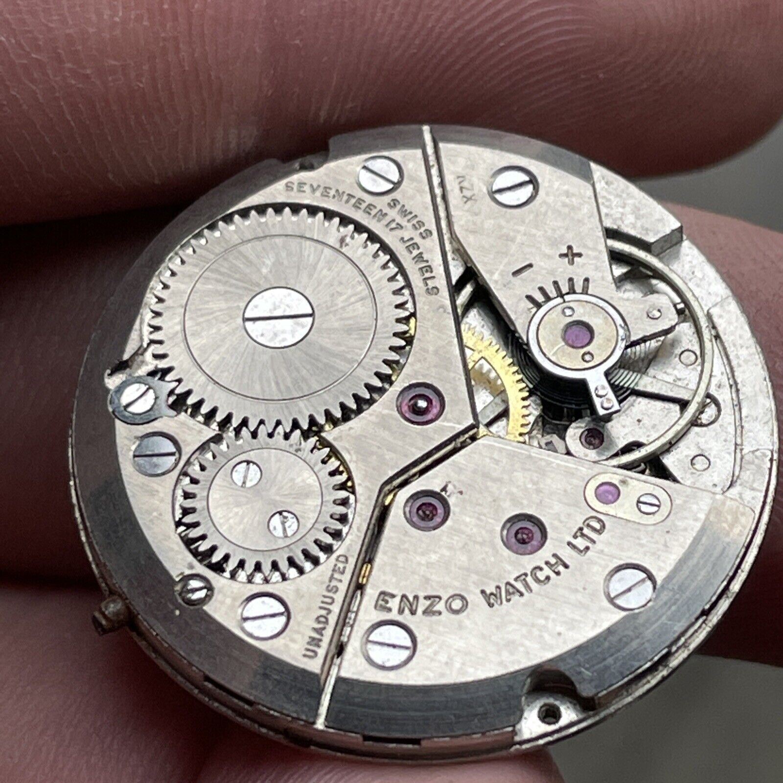 Vintage Enzo Watch Co. 17 Jewel Swiss Unadjusted Movement