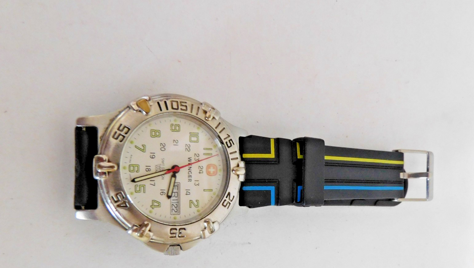 GENTS WEINGER QUARTZ D.D. MOVMENT #ETA 805-124 CASE #096-0685 RUNNING. NEEDS CLE
