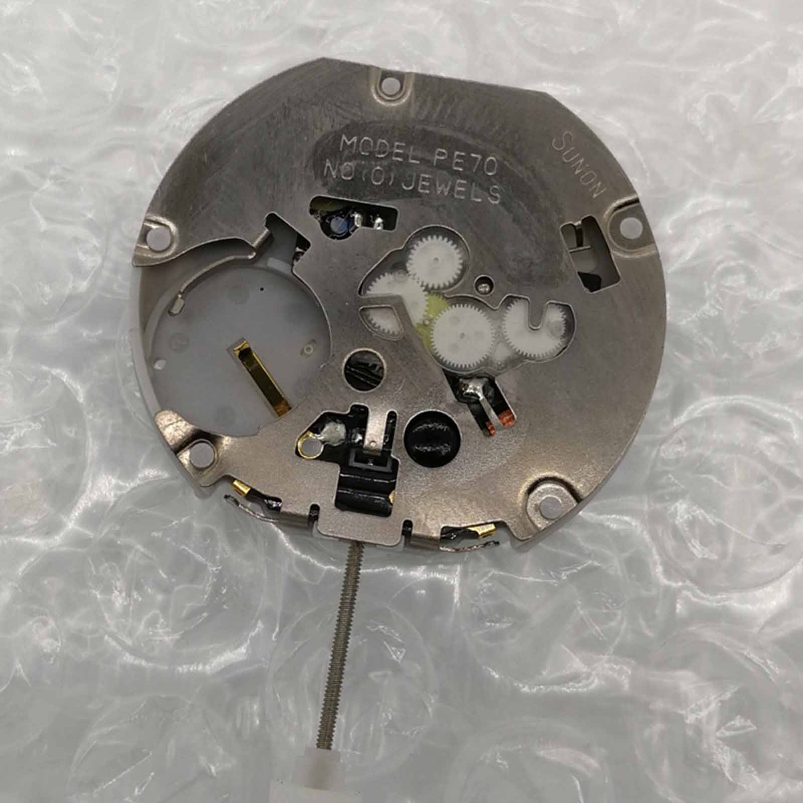 PE70 6-Pin Multi-Kinetic 3/6/9 Small Disc Single Calendar Watch Quartz Movement