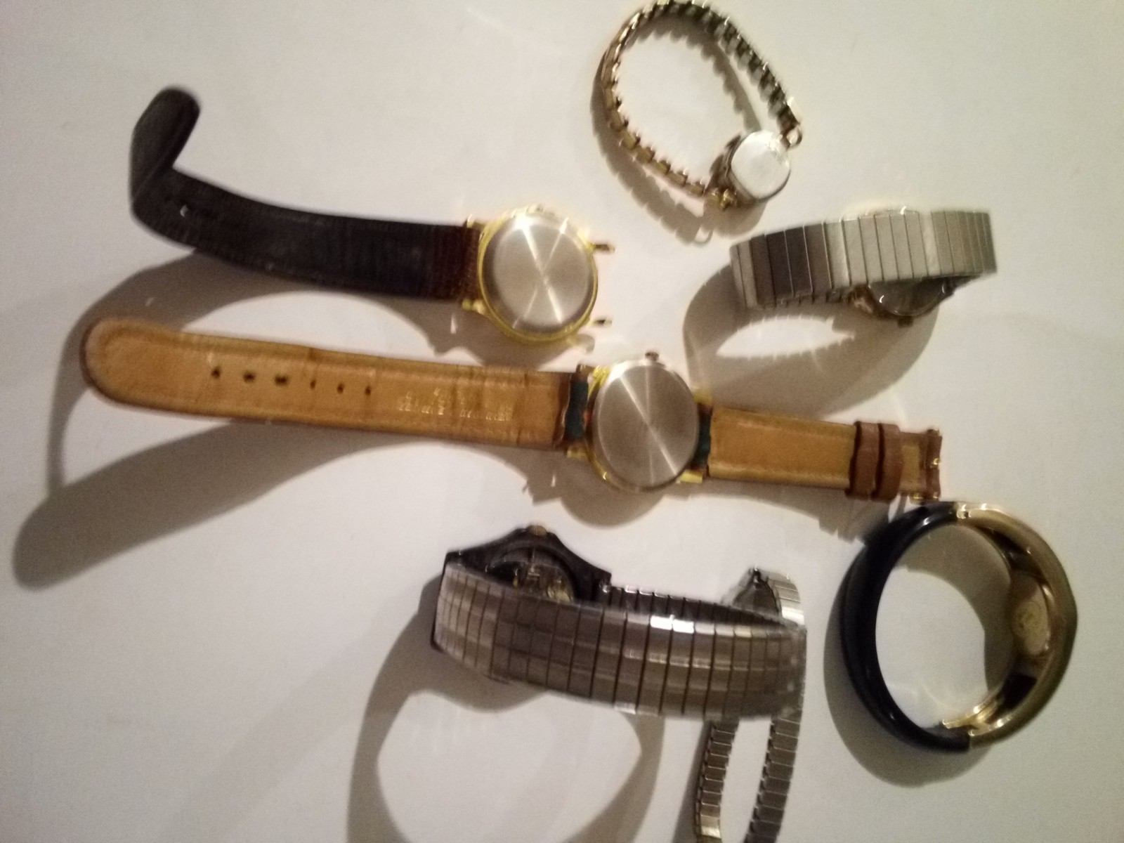 7 Wrist Watches Mens and Womens Lot Bundle For Parts Or Repair