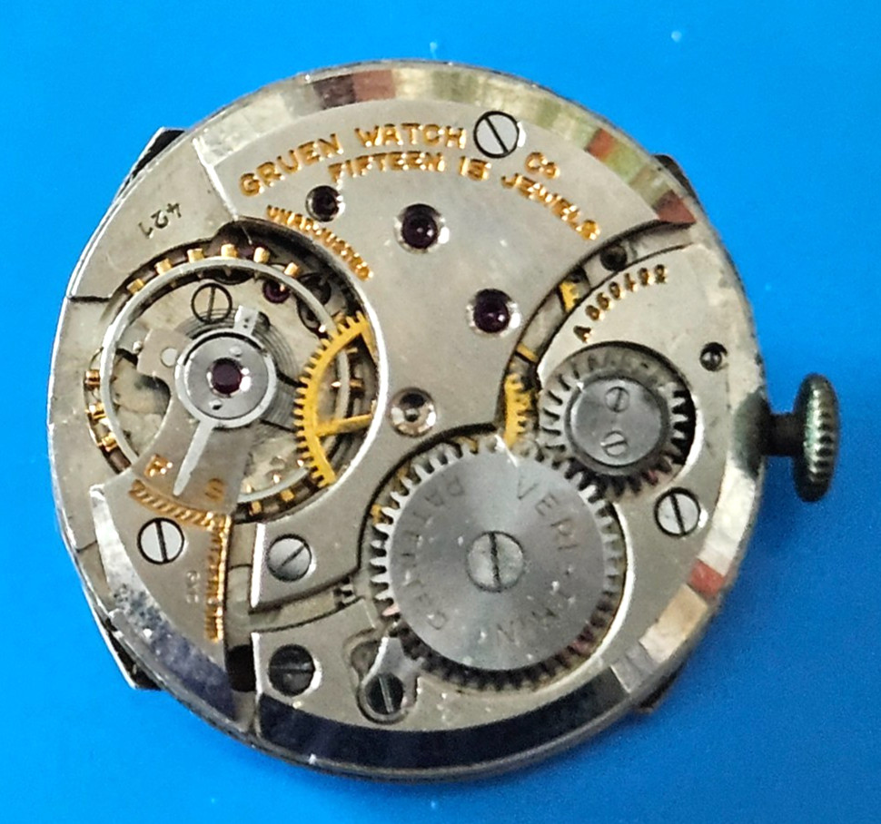 GRUEN 421 15J Watch Movement (REMOVED FROM GOLD CASE) lot76
