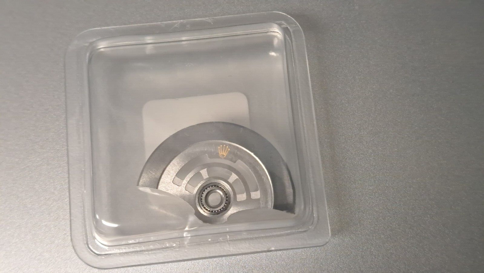 Genuine Rolex 3230 570 Rotor/Oscillating Weight new/SEALED