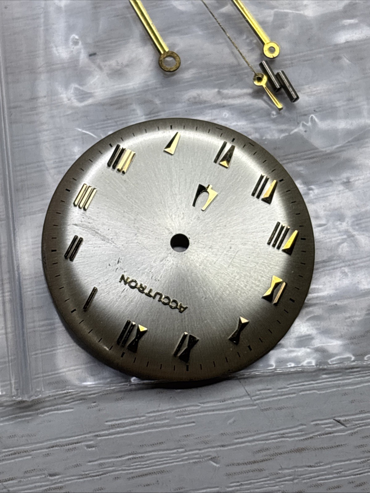 Used Vintage 1960’s Bulova Accutron Champagne Roman Dial With Hands And Feet