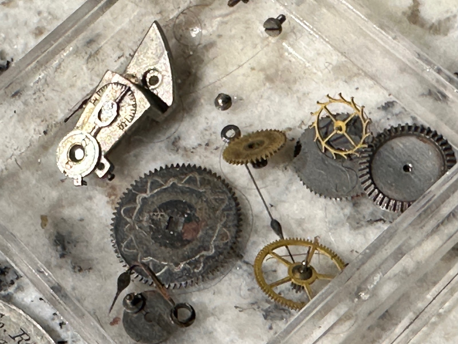 AMERICAN WALTHAM WATCH CO. Vintage Pocket Watch Movement Parts/Repair Only USA