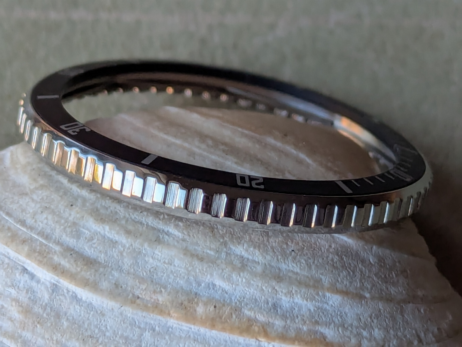 DEFECTIVE NOS Vintage Bulova Accutron Depth Gauge Bezel/Insert FOR 8459 CASES