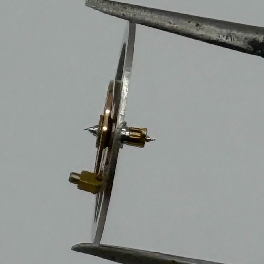 EB 8800 Balance Wheel Complete And Spring 12’’’ Renata 1309 Watch Movement Parts