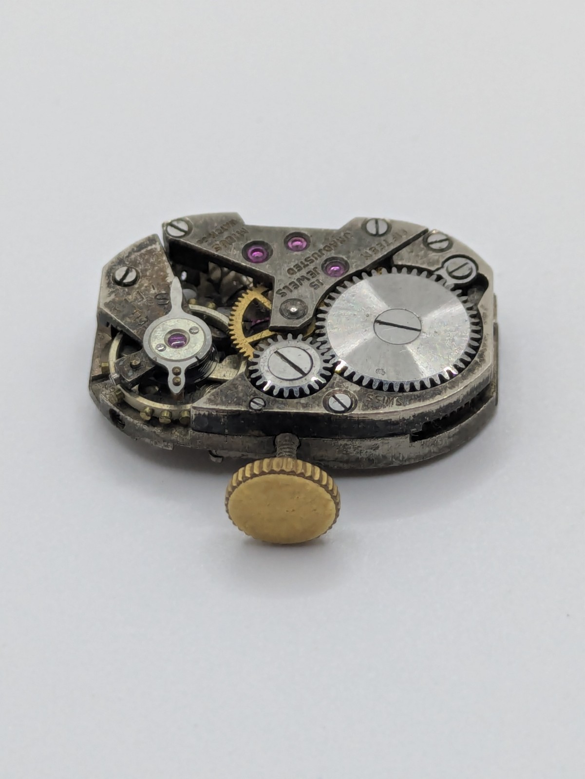 F302 Milus 15 Jewel Manual Watch Movement Swiss Made No Dial Untested 15.1mm
