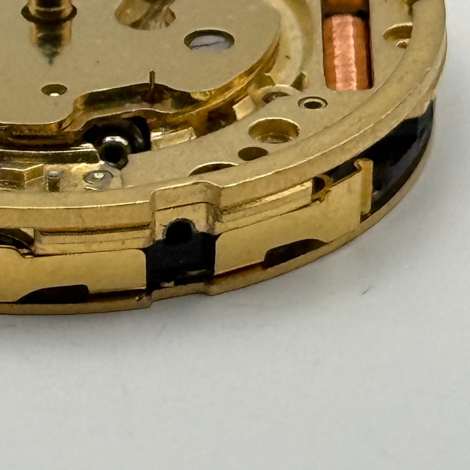 Ronda 5040.D Watch Movement Quartz Swiss R9 13 Jewels Vintage Parts 28.5mm