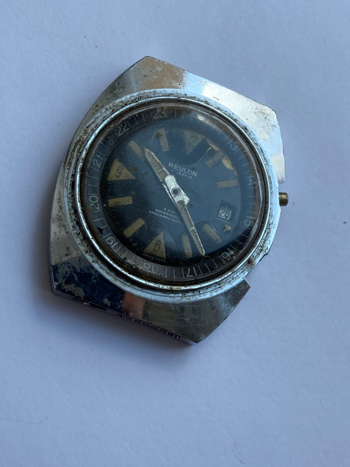 VINTAGE MEN WRIST WATCH SALE FOR PARTS REVLON DIVER OVERSIZE CAL. EB 8800