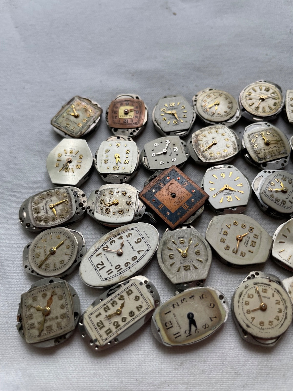 40 movement for USA ladies watches AS IS – Elgin Bulova Waltham Gruen etc.