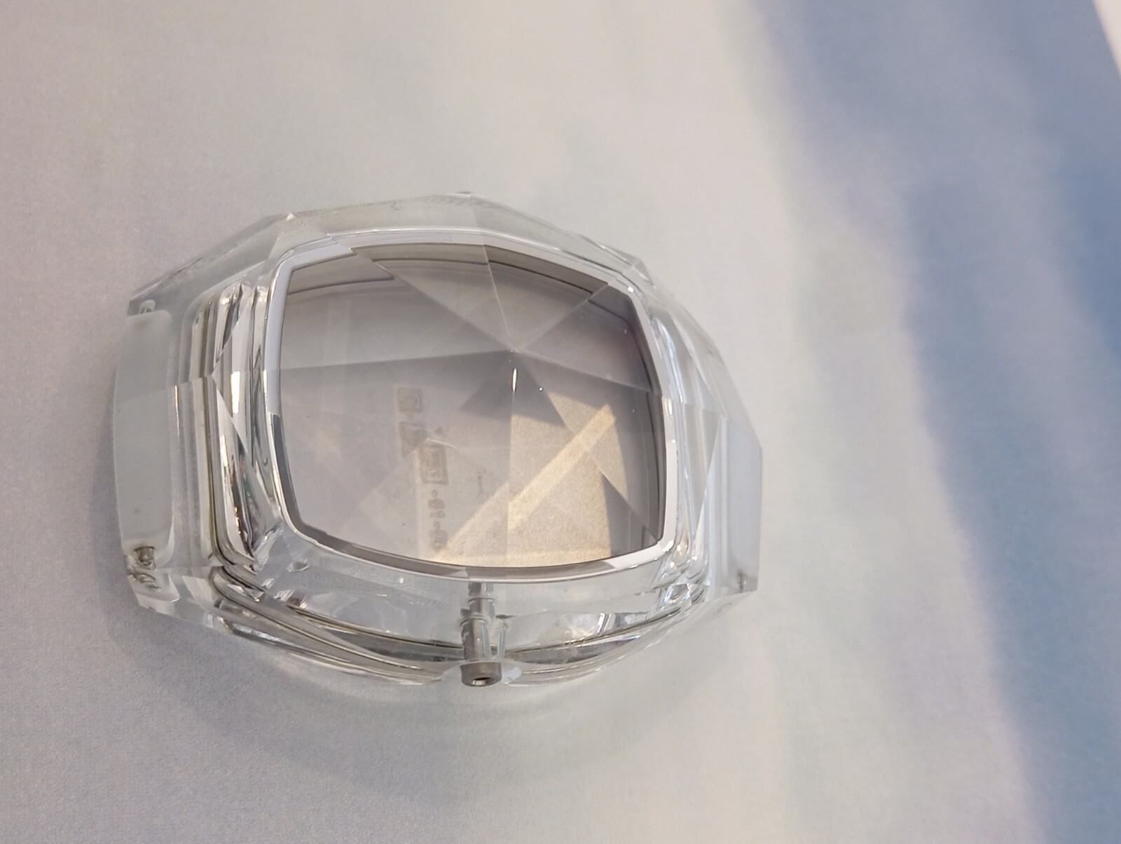 CHRONOTECH PRISMATIC CRYSTAL CASE REF 7888M NEW