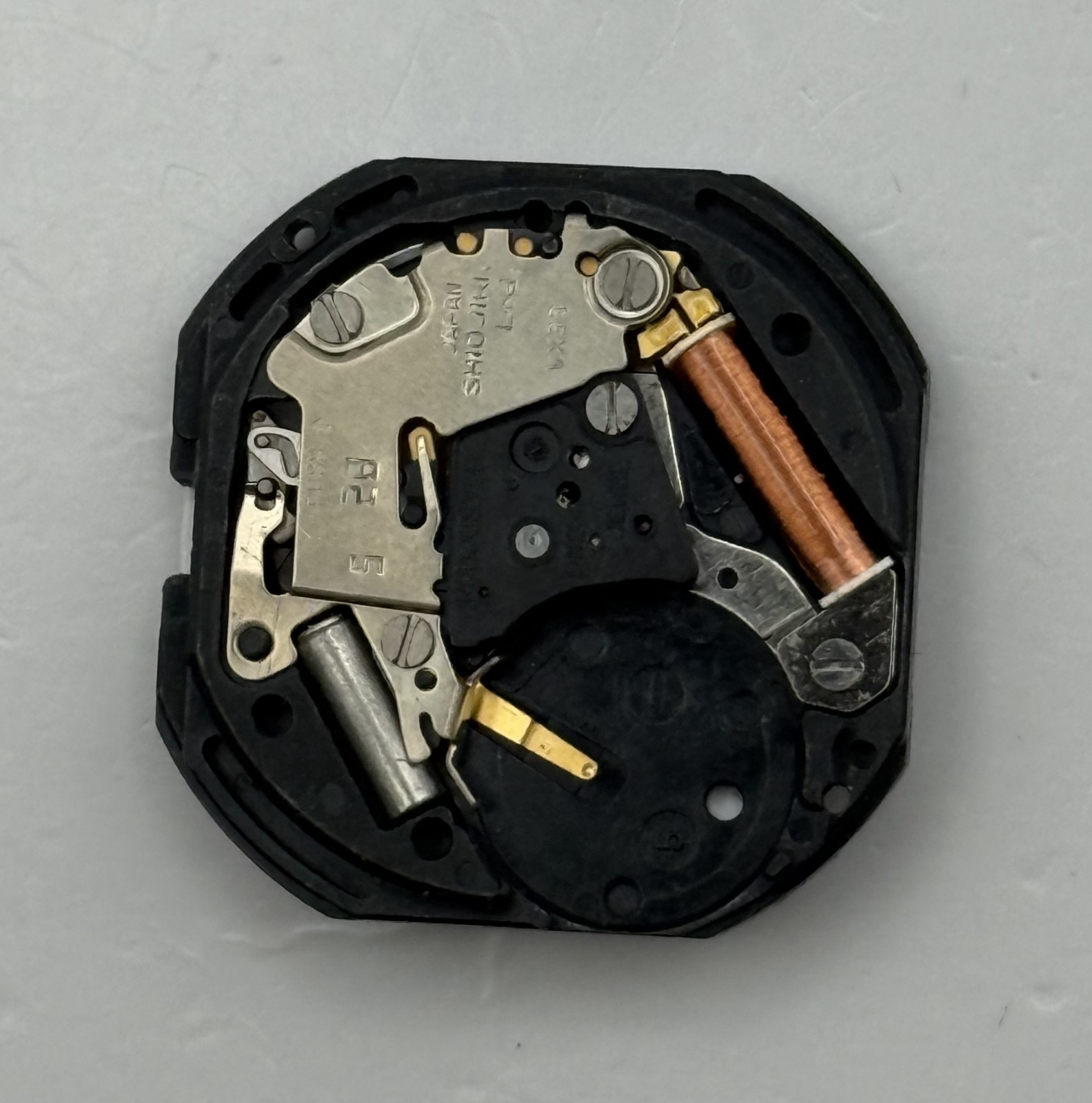 Seiko VX33 Watch Movement Running Quartz Japan Parts Repair Spares 23.3mm