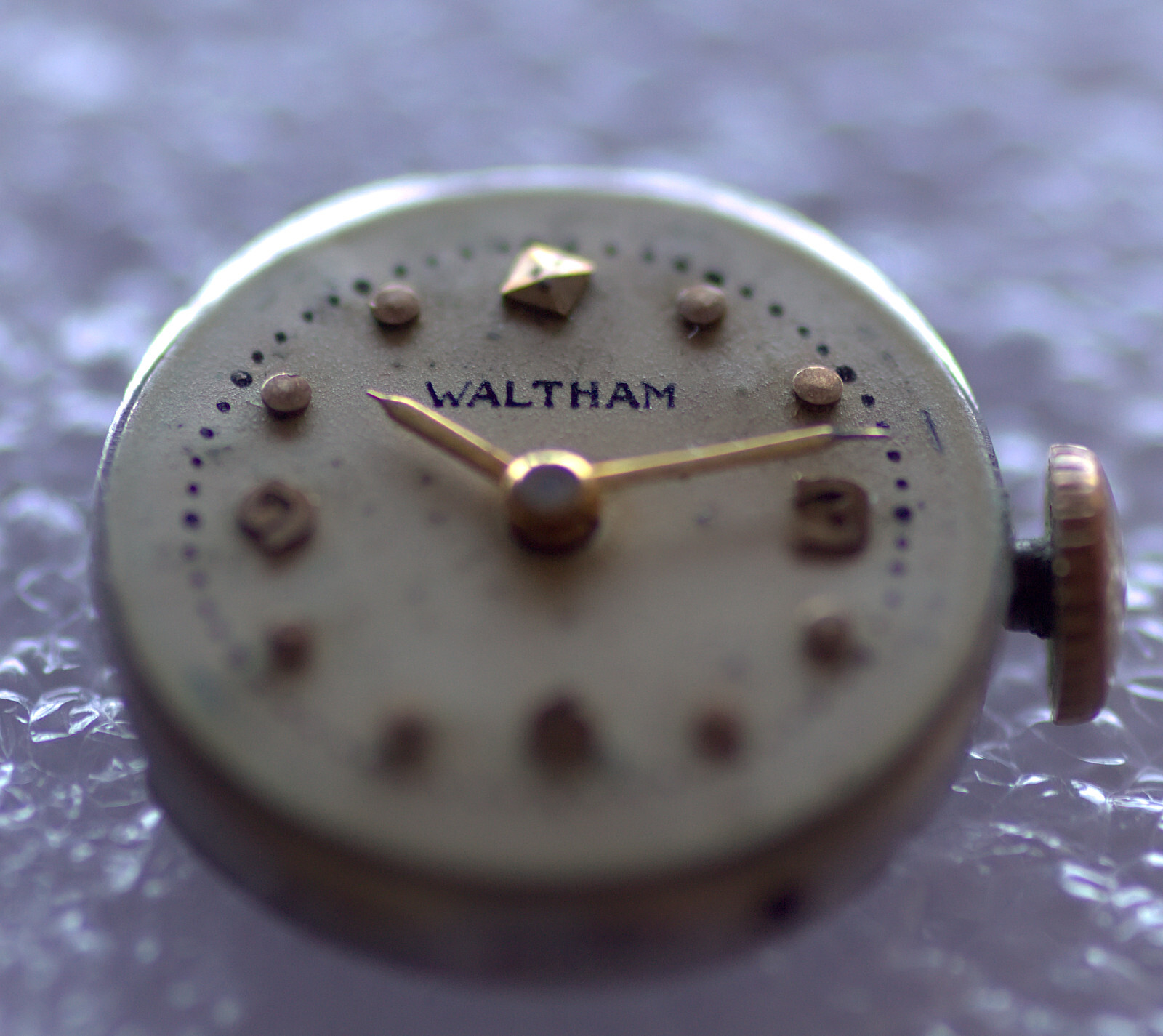 Waltham Ladies Watch Movement – 21 Jewels – Grade 675 – Running