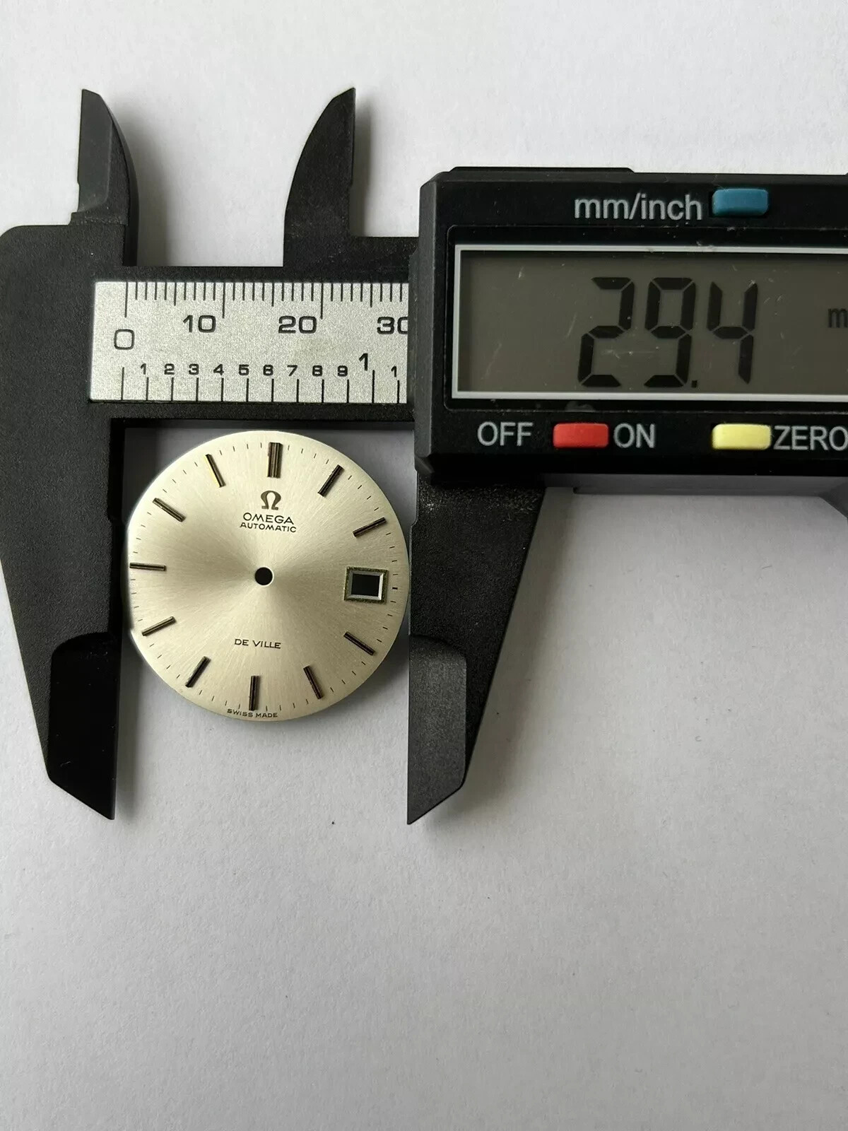 NOS Omega De Ville Automatic Dial 29,5mm Cal.565