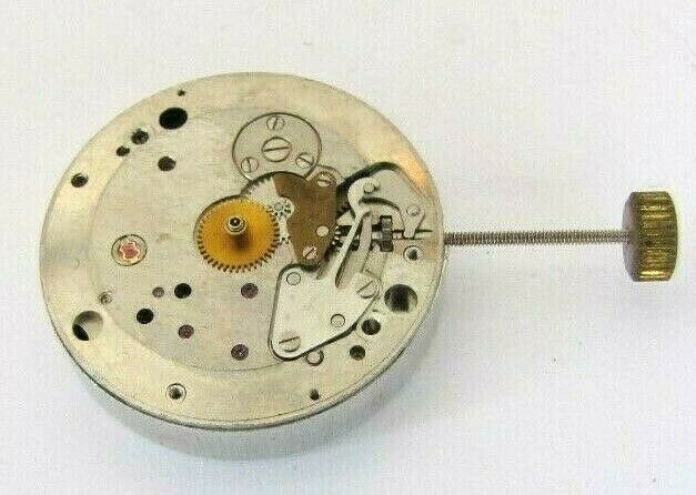 PESEUX 7020 movement handwinding 10 1/2”’ with central second. NOS Swiss Made