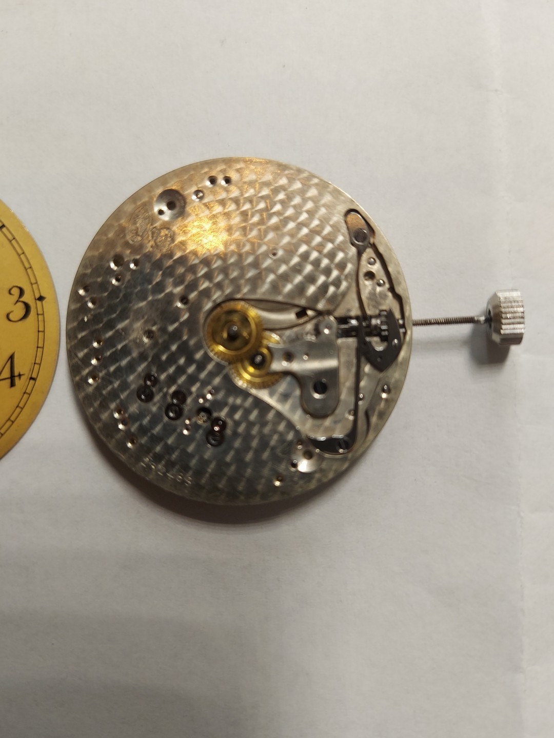 Agasiz Collectible P.W.Movement 21 Jewels 8 Adjusted Mens Dial Argent