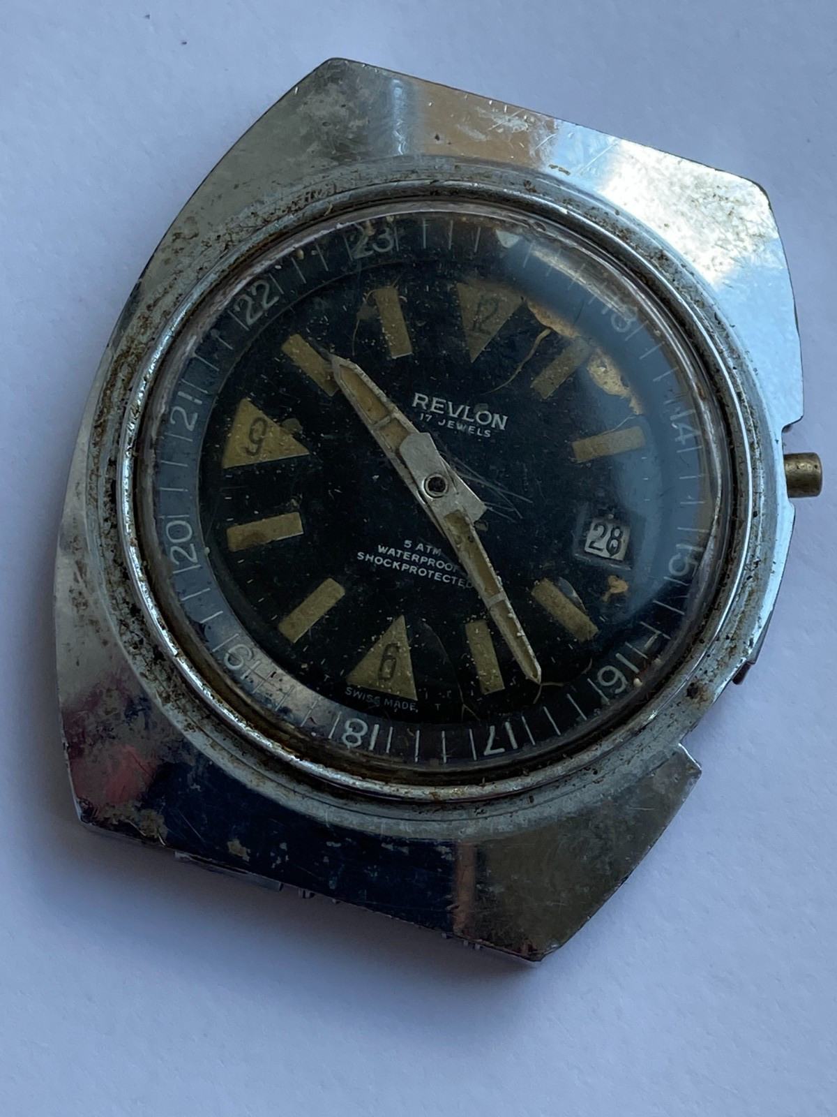 VINTAGE MEN WRIST WATCH SALE FOR PARTS REVLON DIVER OVERSIZE CAL. EB 8800
