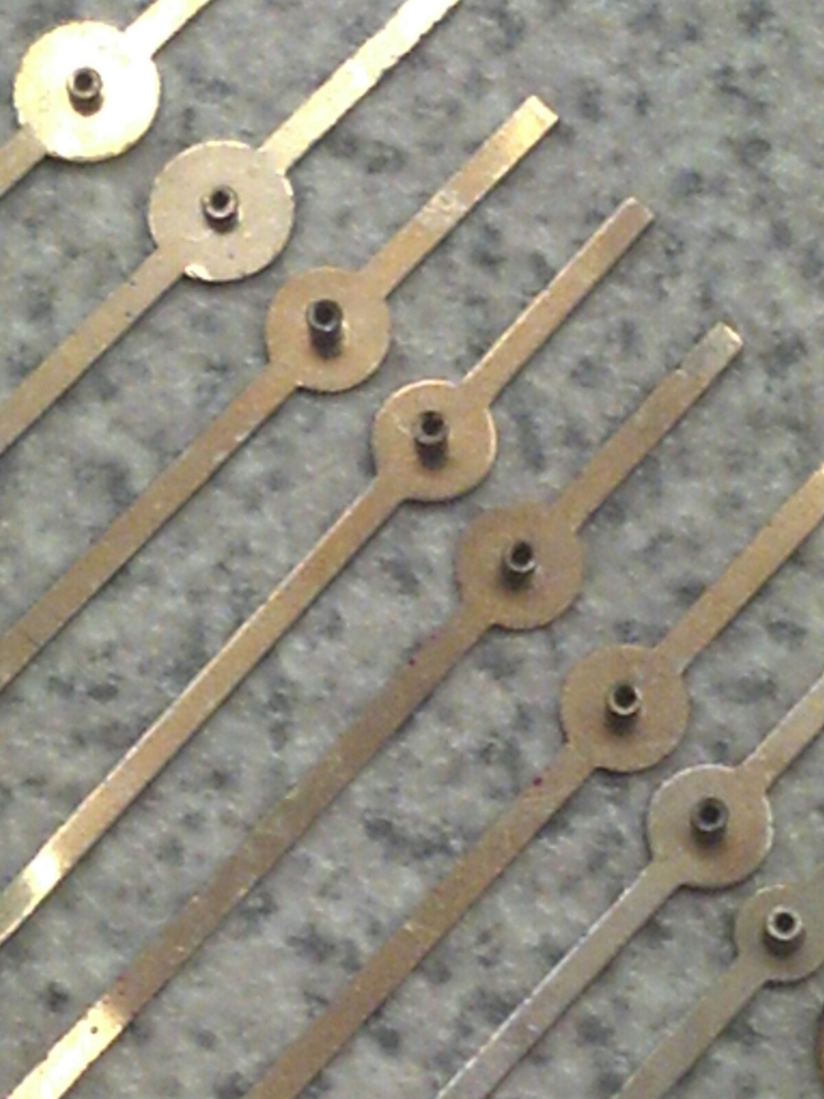 Lot Of 10 Vintage NOS Painted Ctr/Sweep Second Hands-Most Fit .18 Pinion