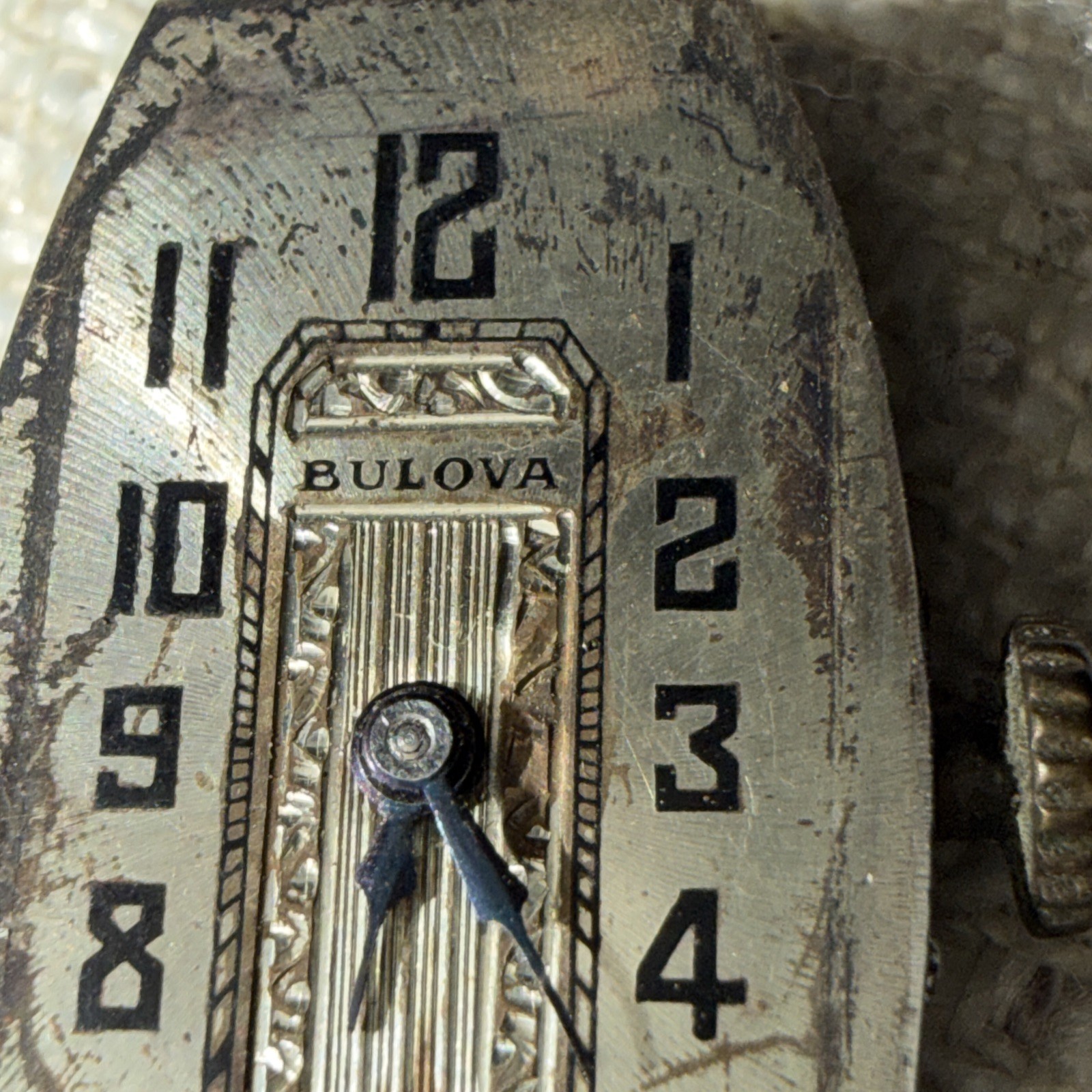 Vintage Bulova Watch Wind Up Movement FOR PARTS ONLY Collectible 9G466 16 Jewels