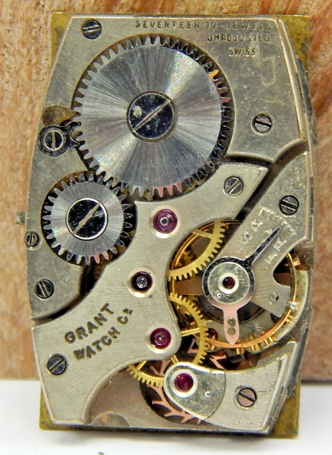 Vintage Grant Watch .Co 17 jewel art deco wrist watch movement with dial & hands