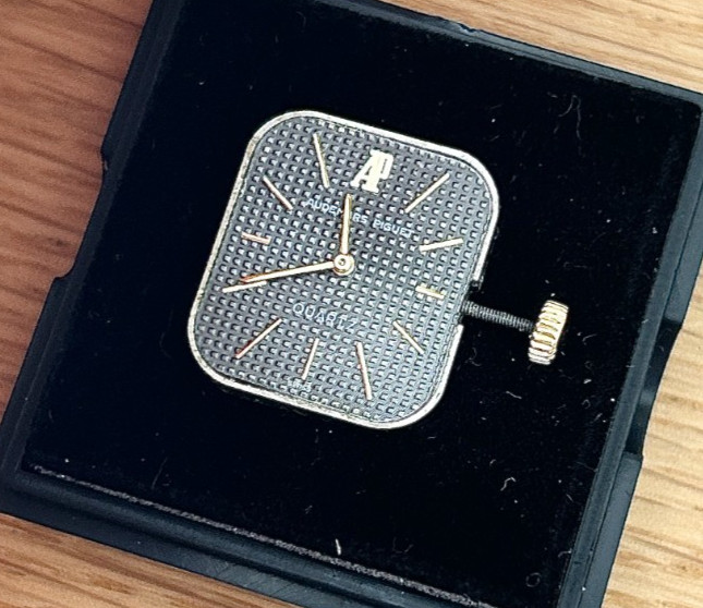 A Vintage Audemars Piguet Quartz “Tapisserie” Wristwatch Dial & Movement.