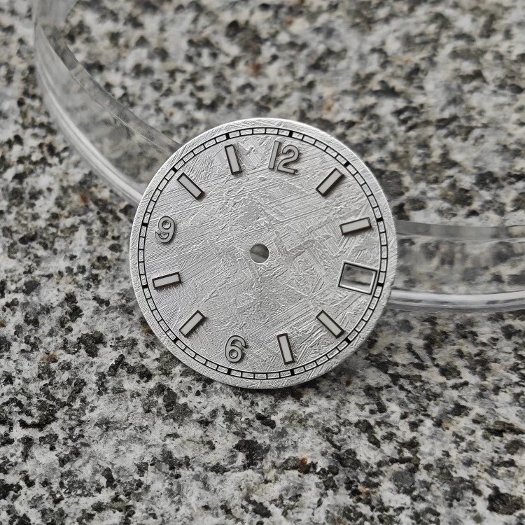 28.5MM Luminous Metallic Meteorite Watch Dial Date for NH34/35 Movement