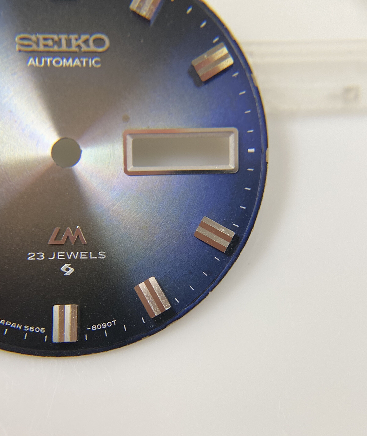 Original Seiko Automatic LM 23J 5606-8060 8090T Blue Day/Date 28.5mm Dial