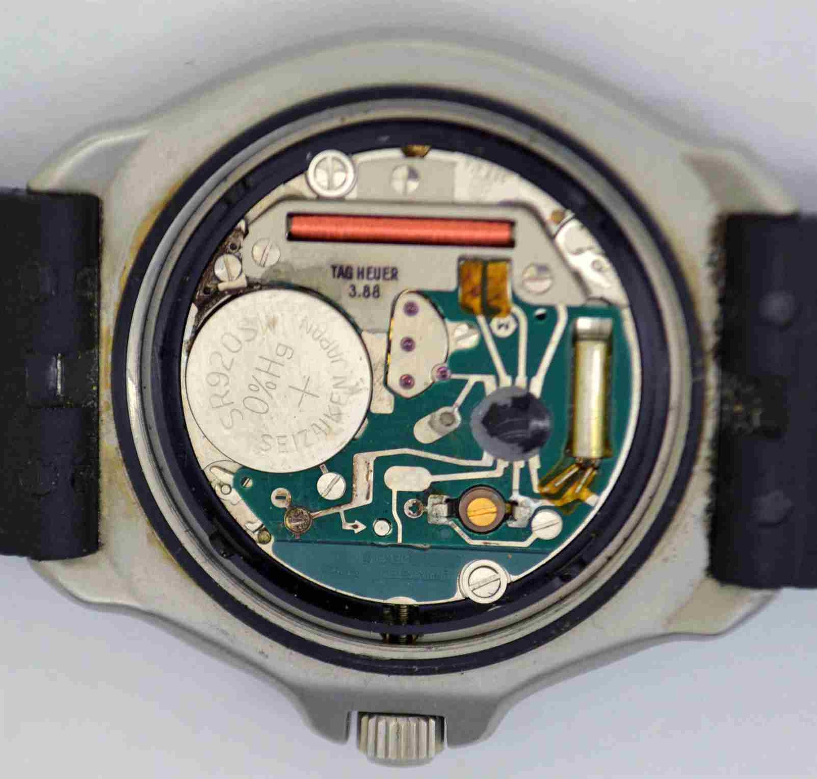 TAG HEUER Professional 200 Meters QUARTZ Wristwatch. Ref: 374.513