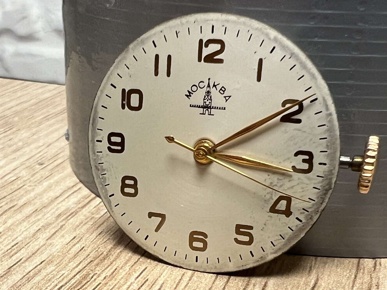 Watch movement USSR Moskva From Gold Watches 1MCHZ. FOR PARTS