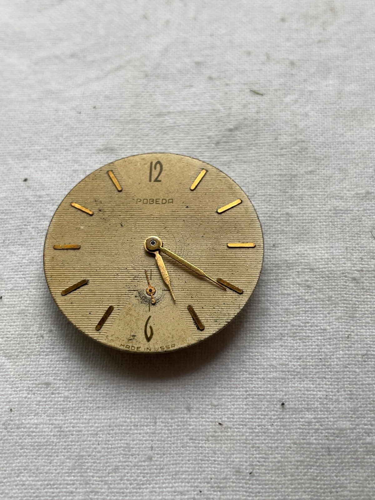 Pobeda ZiM USSR -movement for mens watch AS IS , lot080