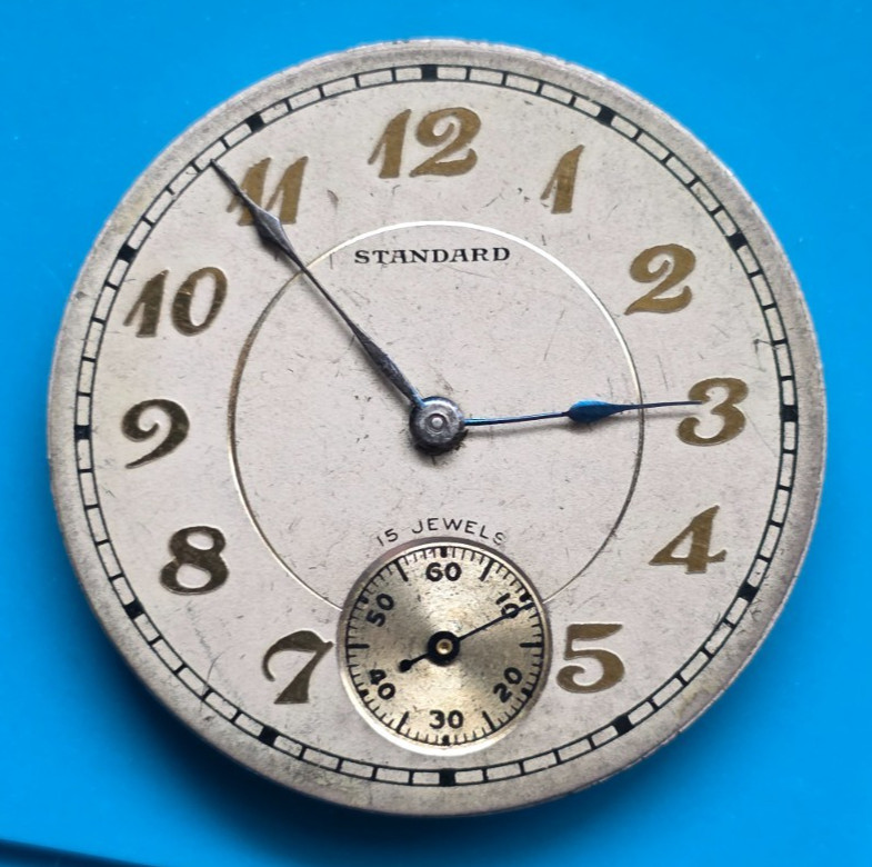 10 SIZE NEW YORK STANDARD GRADE 1553 OPEN FACE POCKET WATCH MOVEMENT BAD STAFF