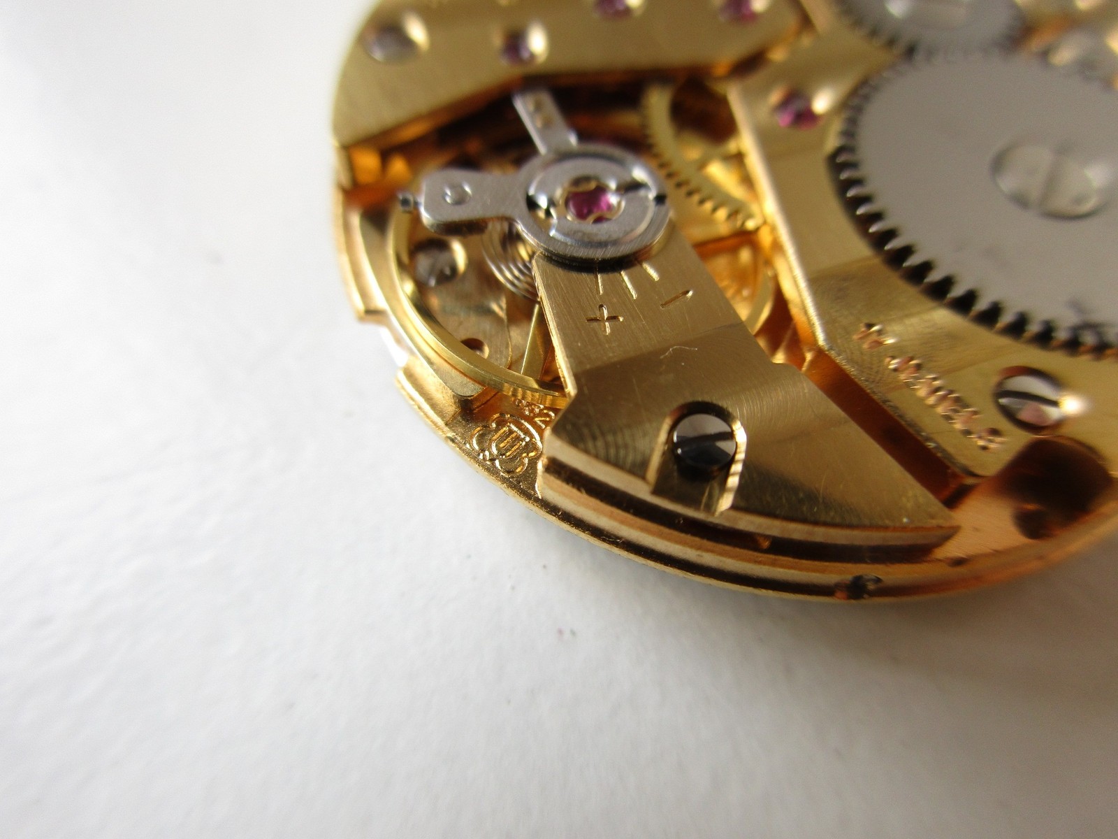 Unitas UT cal. 6325 Swiss watch movement – running