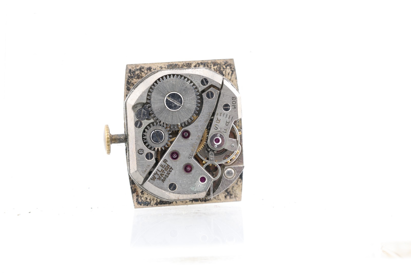 WYLER SWISS 17j cal. 1000 TANK WRIST WATCH MOVEMENT, FOR REPAIR (CW)