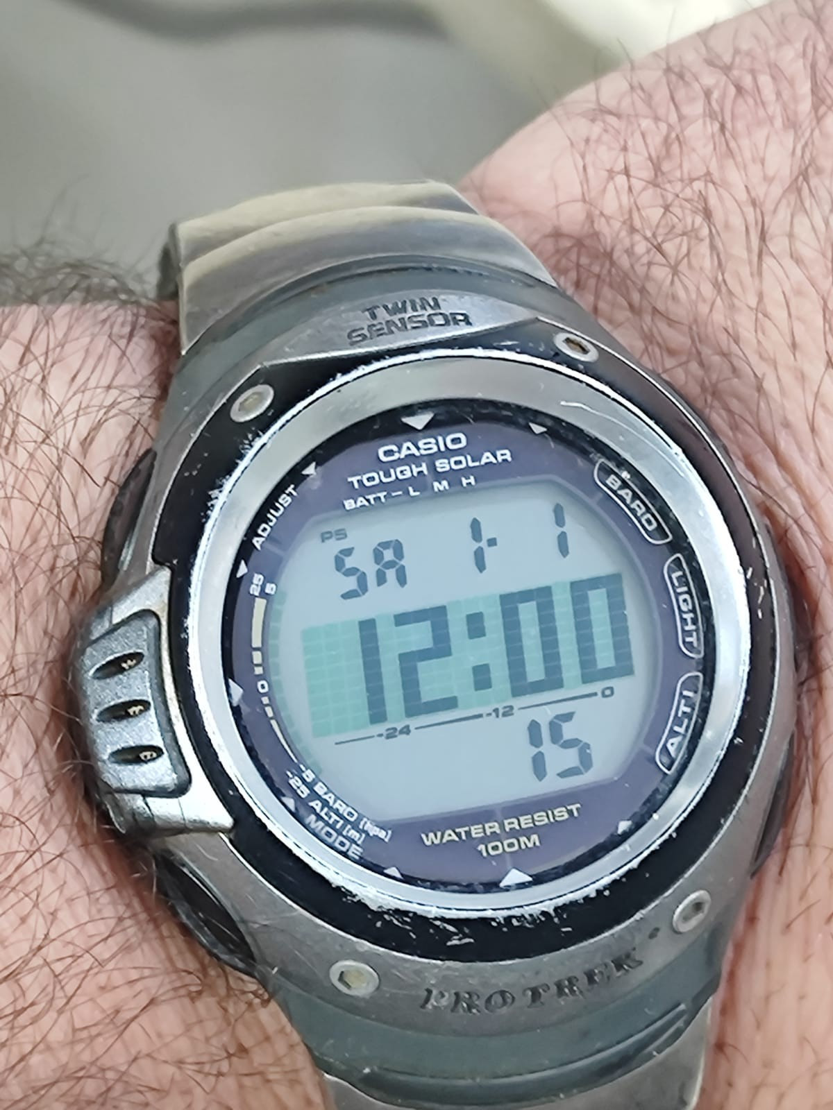 CASIO,PRO TREK,PRG-100T,TITANIUM,SOLAR,TWIN SENSOR,NEED BATTARY WORK IN SUN