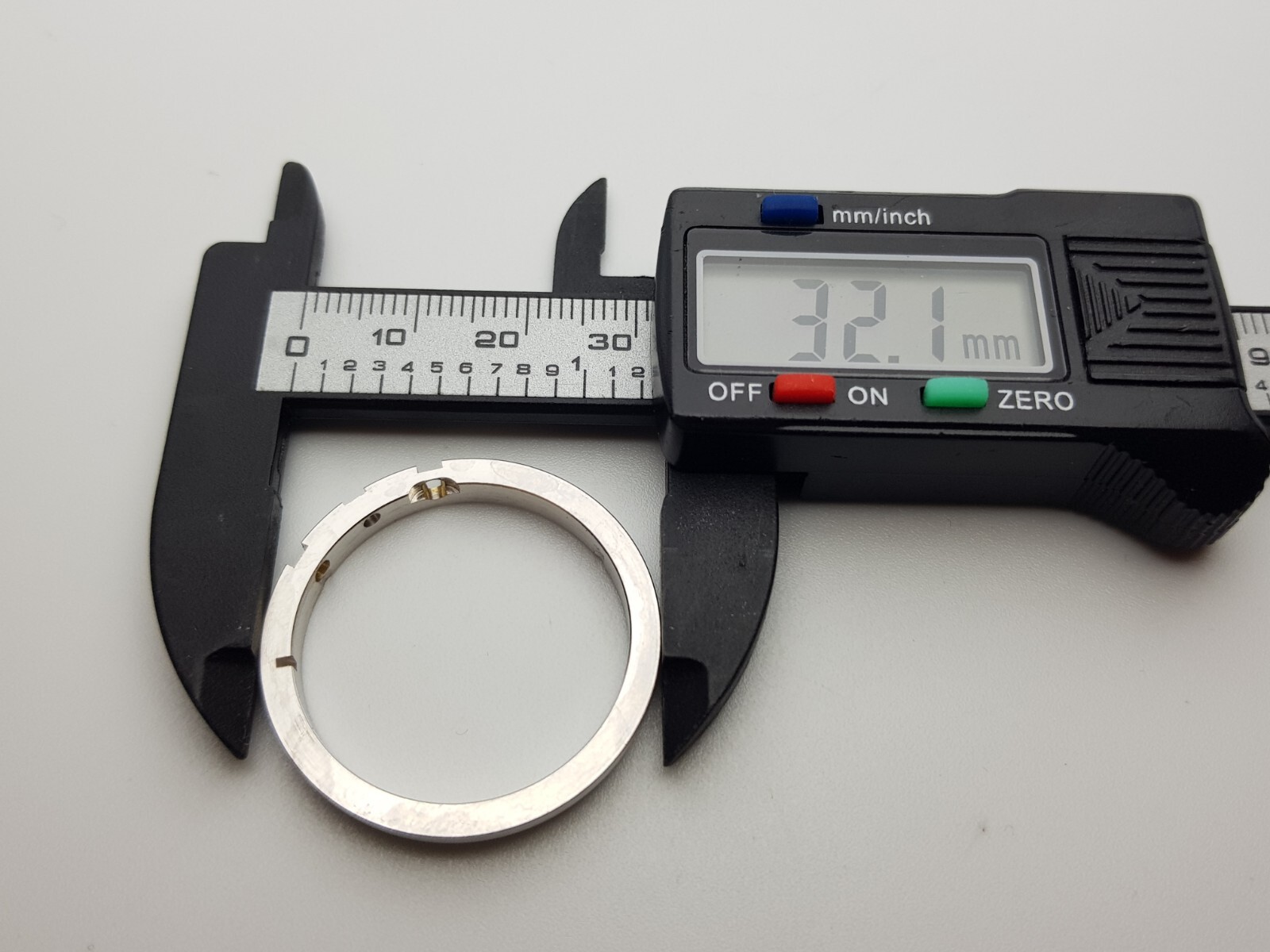 Omega Speedmaster 321 Movement Holder Ring 2915 – 2998 – 105.012 – 145.012