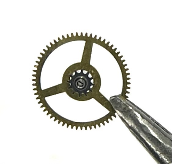 MOVIMIENTO SEIKO 7005A PARA PIEZA DE RECAMBIO – 224006 RUEDA CENTRAL