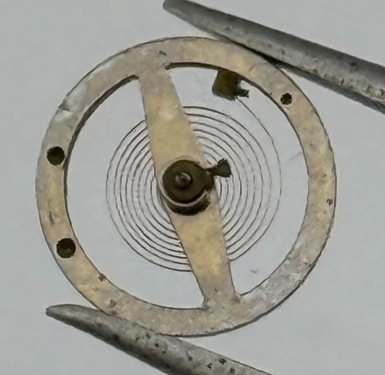 OC R7 DGT Balance Wheel Complete And Spring 10½”’ 1534 Watch Movement Parts NOS