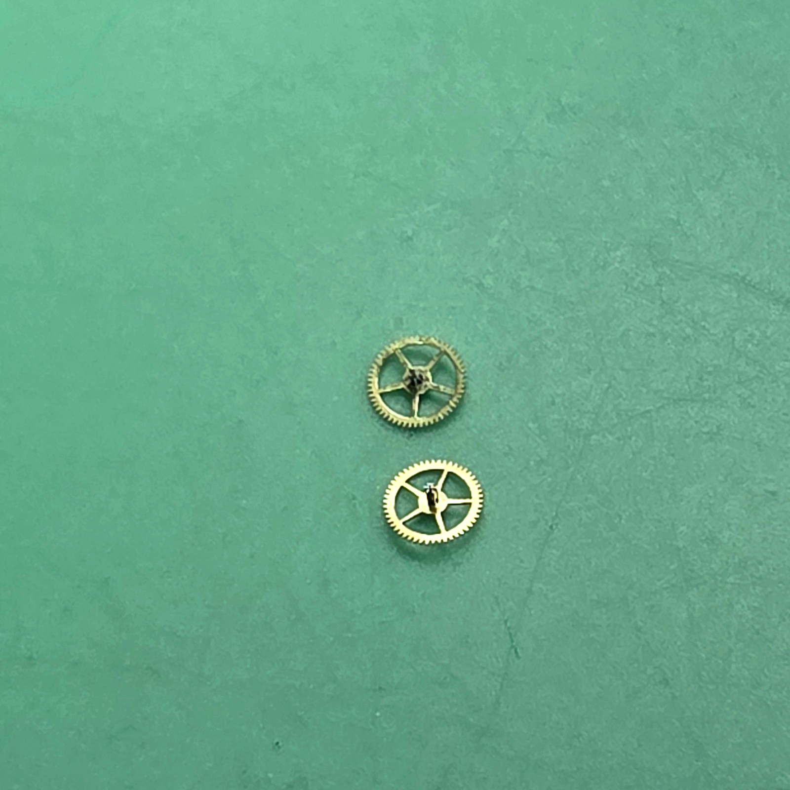 Third & Fourth Wheels Bulova Cal. 6BK Original Watch Part /W102