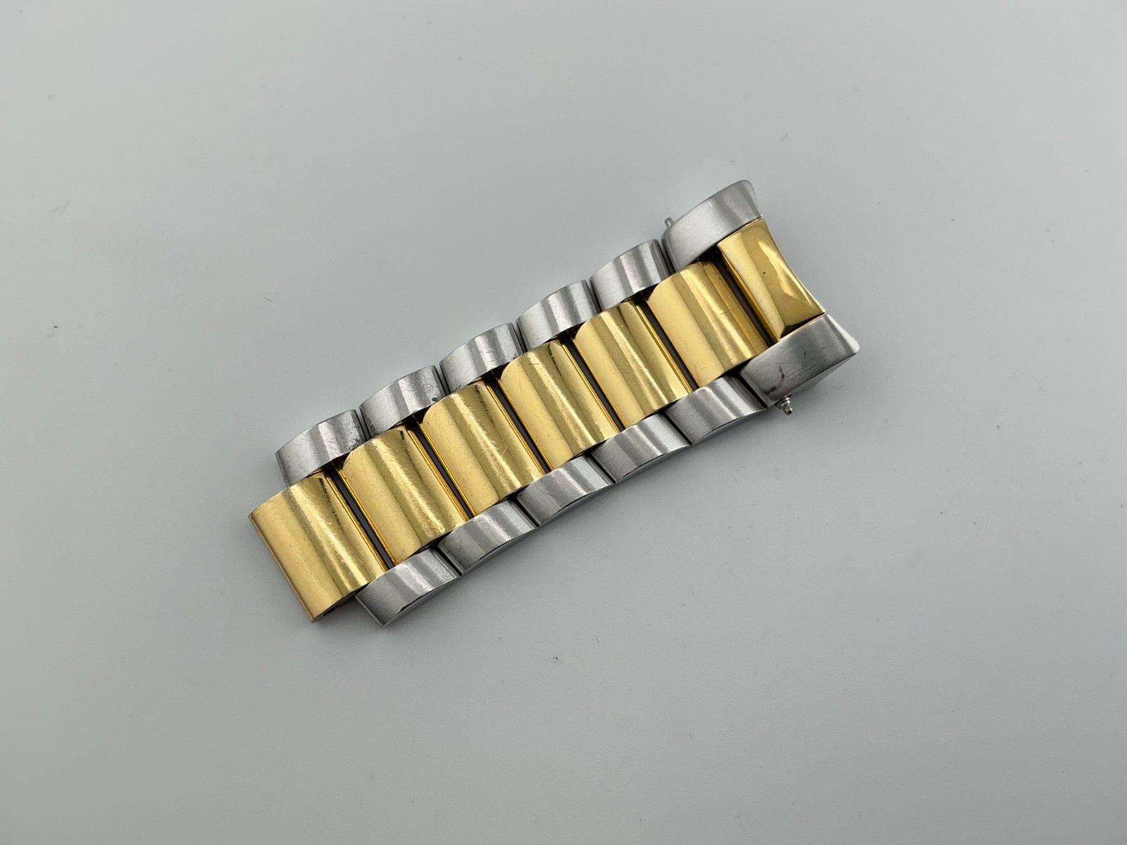 Men’s Movado 14.1.19.1389 Partial Band two tone 14 1 19 1389 READ DESCRIPTION