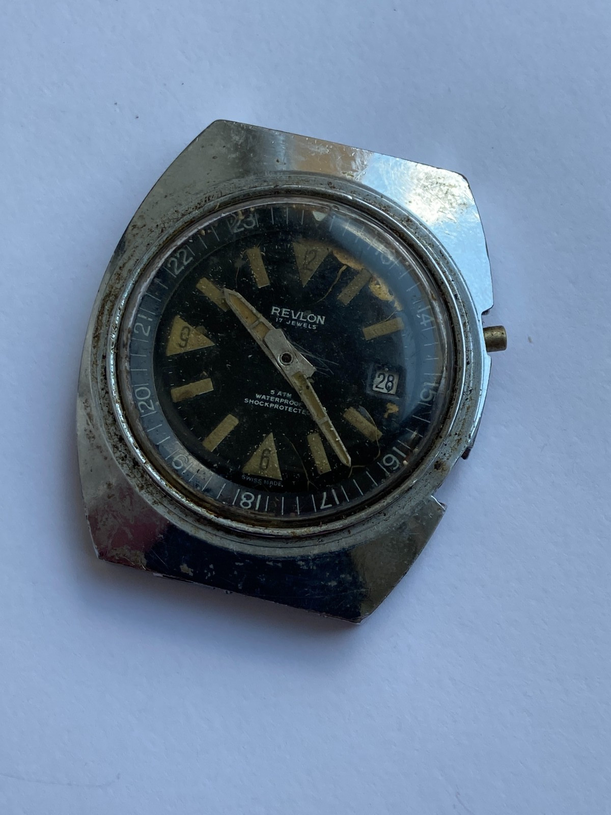 VINTAGE MEN WRIST WATCH SALE FOR PARTS REVLON DIVER OVERSIZE CAL. EB 8800