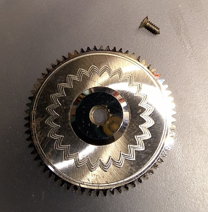 1915 Hamilton 992, 21 Jewel, Model 2 Parts (Bad 4th Wheel, And Center Wheel)